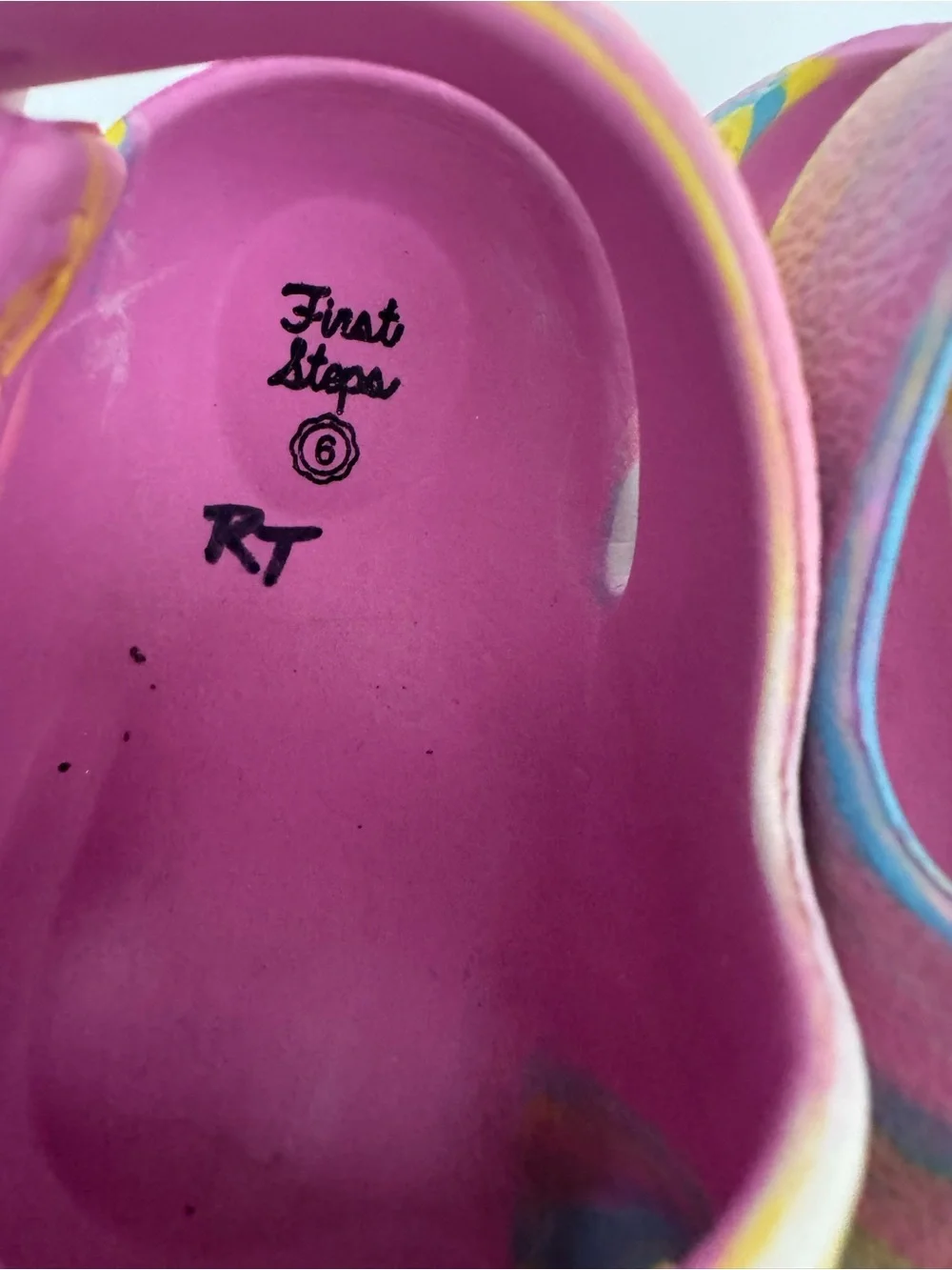 Kids Multicolor Pink Tie-Dye Buckle Sandals